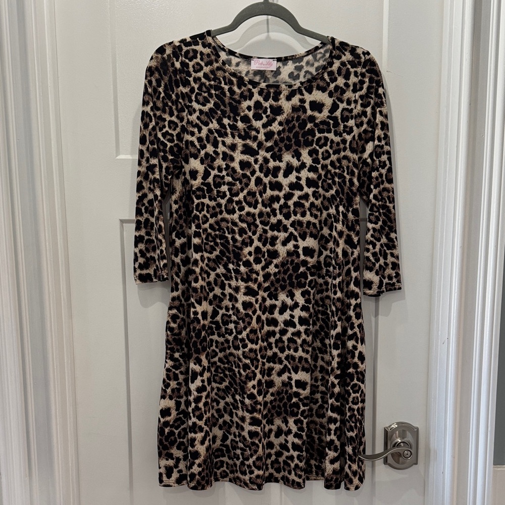 Pink Lily Women’s Leopard Pattern Dress Size Small